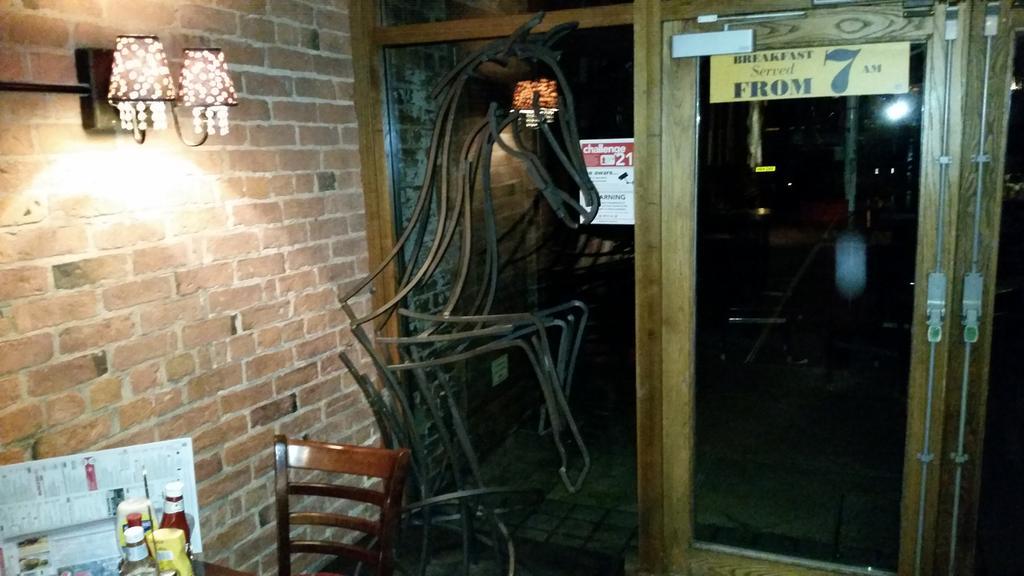The Three Tuns Hotel Wetherspoon Thirsk Exteriör bild