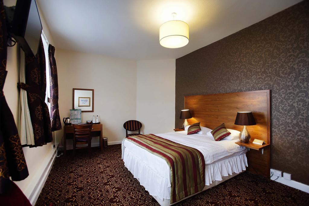 The Three Tuns Hotel Wetherspoon Thirsk Rum bild